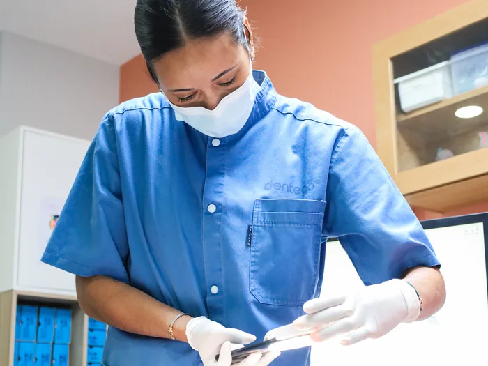 Examen orthodontique avec scanner intra-oral 3D au Centre Dentalvie Castelnau-le-Lez